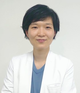 石井　奈津子の写真
