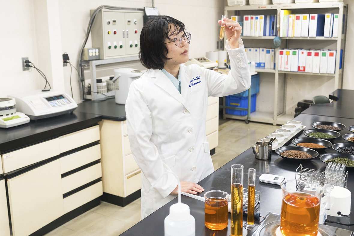 自社素材の可能性を探る片山さん