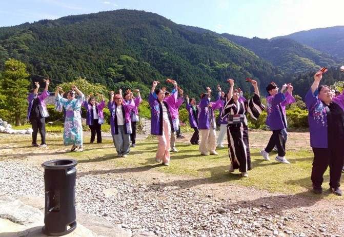 よさこい踊り披露