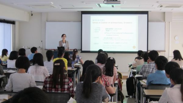 12101110月新入学留学生対象オリ02