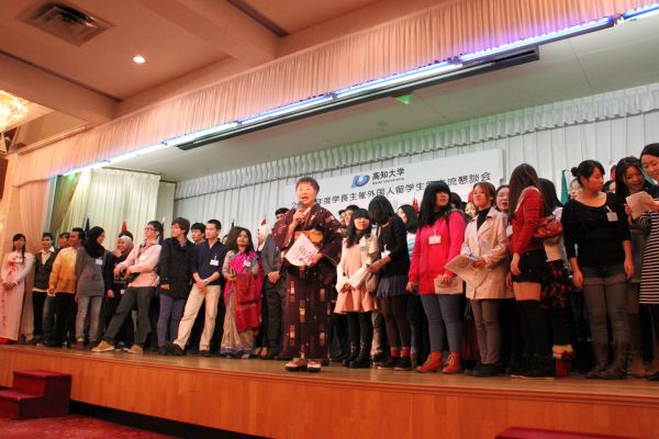 学長主催外国人留学生等交流懇談会