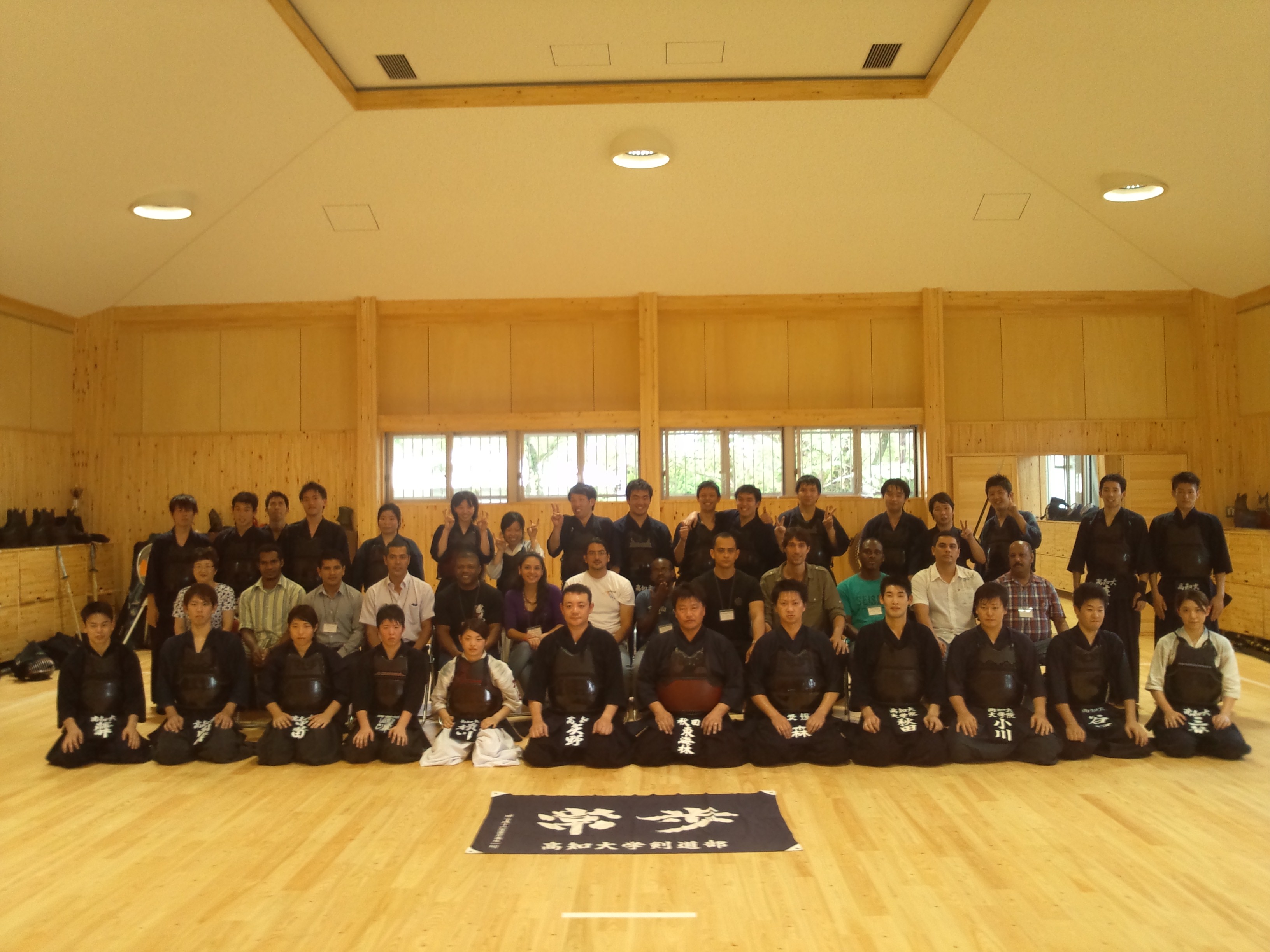 剣道部の早朝練習を見学