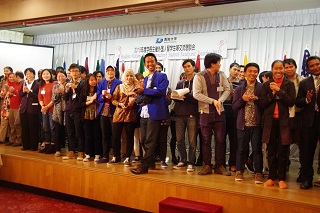 2015年度学長主催外国人留学生等交流懇談会 2015年度学長主催外国人留学生等交流懇談会