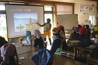 特別支援学校主催“留学生との交流会” 特別支援学校主催“留学生との交流会”