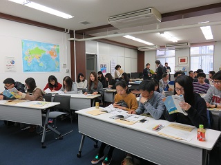 新入留学生対象オリエンテーション 新入留学生対象オリエンテーション