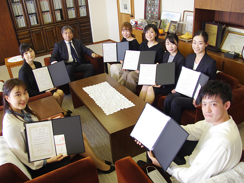 令和2年度高知大学医学部後援会表彰の写真