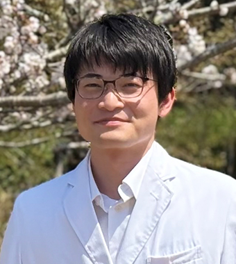 小松　慎平