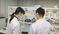 生体科学安全研究室作業風景5
