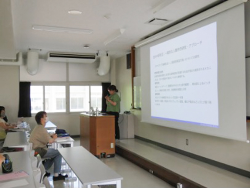 比嘉夏子氏　講演の様子4