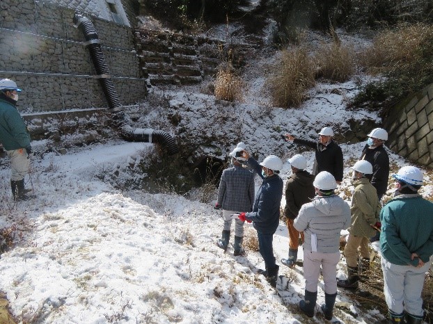 静岡県伊豆の国市県道熱海大仁線かご枠現場視察