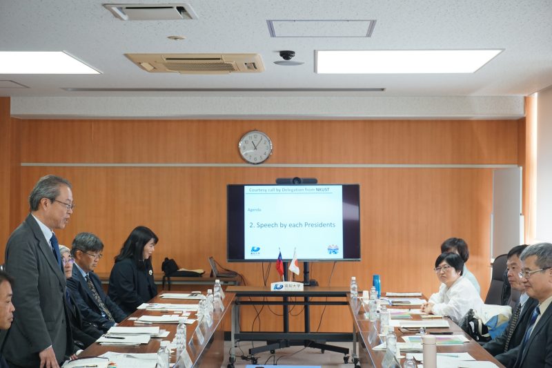 ②(写真)協定更新協議