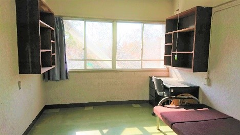 入居前居室（約８畳）